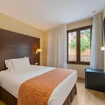 Hotell Eurostars Plaza Acueducto 4*