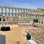 Hotell Eurostars Plaza Acueducto 4*