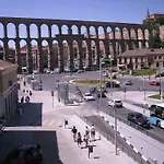 Hotell Eurostars Plaza Acueducto 4*