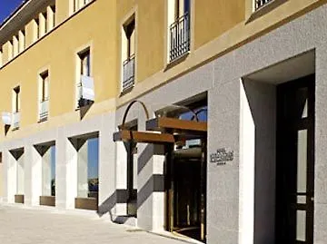 Hotel Eurostars Plaza Acueducto 4*
