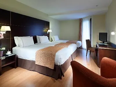 Готель Eurostars Plaza Acueducto Сеговія
