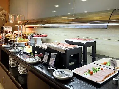 Готель Eurostars Plaza Acueducto