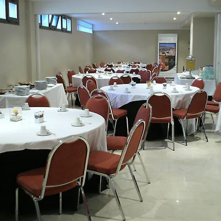 Готель Eurostars Plaza Acueducto 4*