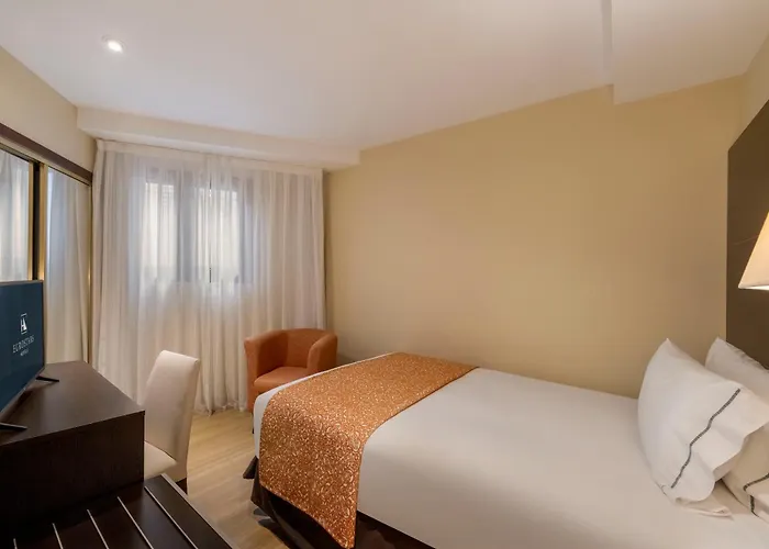 فندق Eurostars Plaza Acueducto 4*