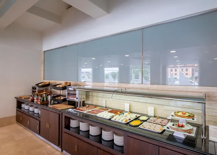 Eurostars Plaza Acueducto فندق شقوبية