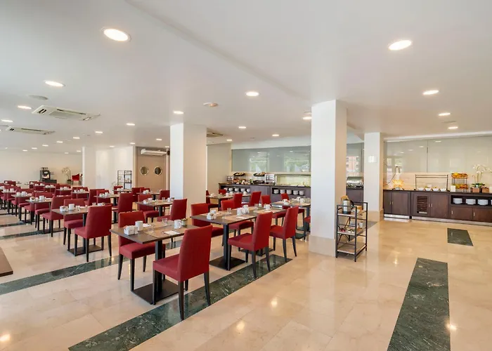 فندق Eurostars Plaza Acueducto