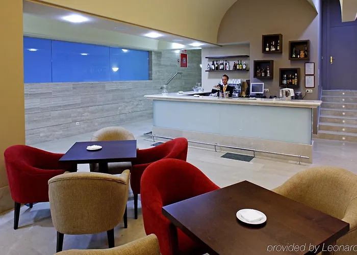 فندق Eurostars Plaza Acueducto 4*