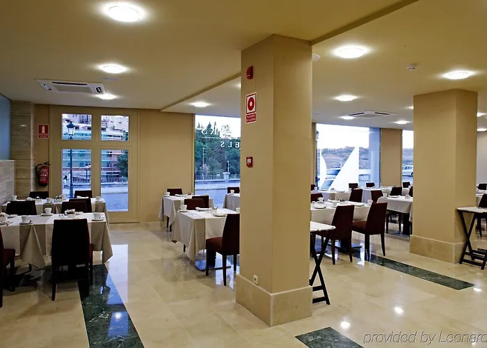 Eurostars Plaza Acueducto 4* شقوبية
